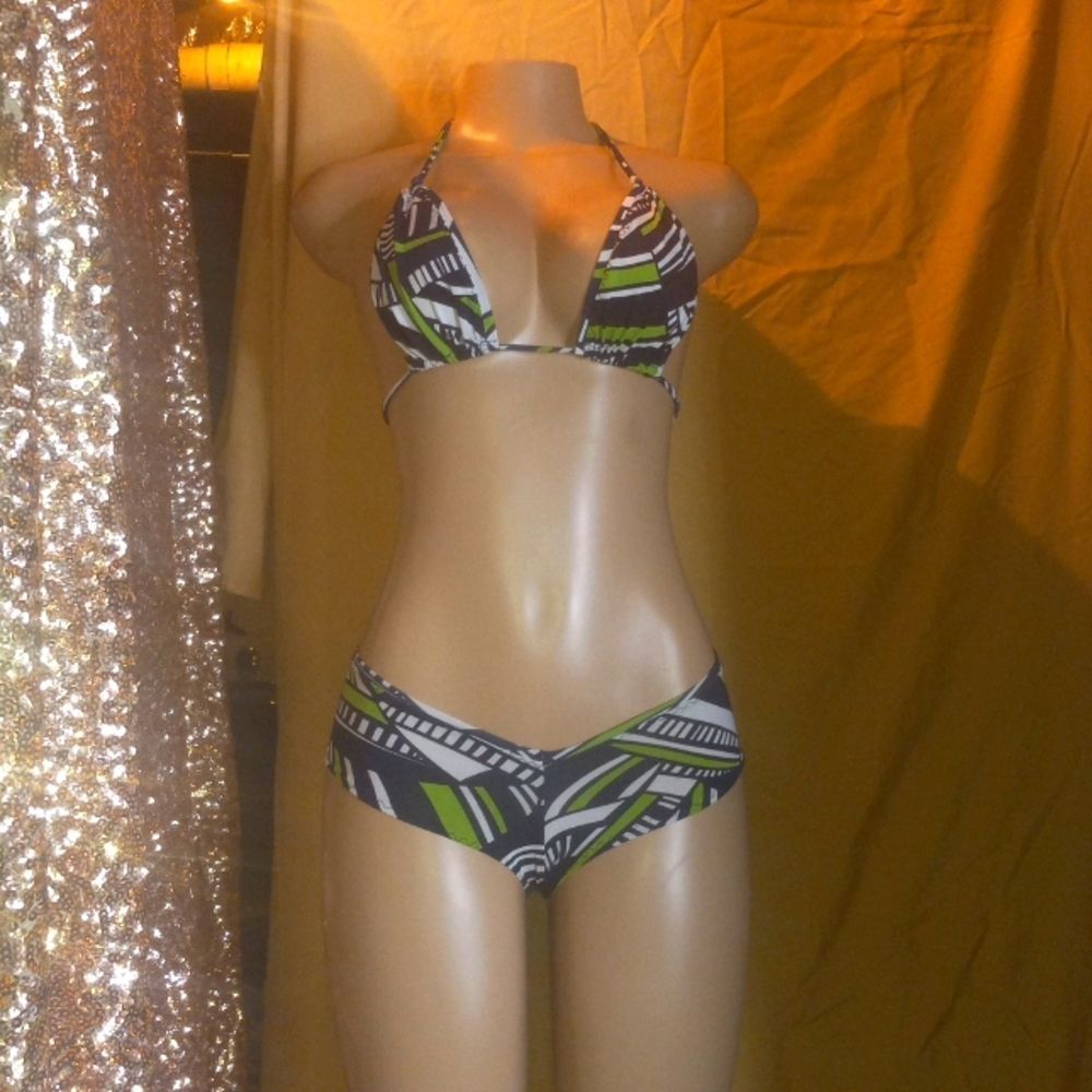 Dancerwear - Picture 1 of 7